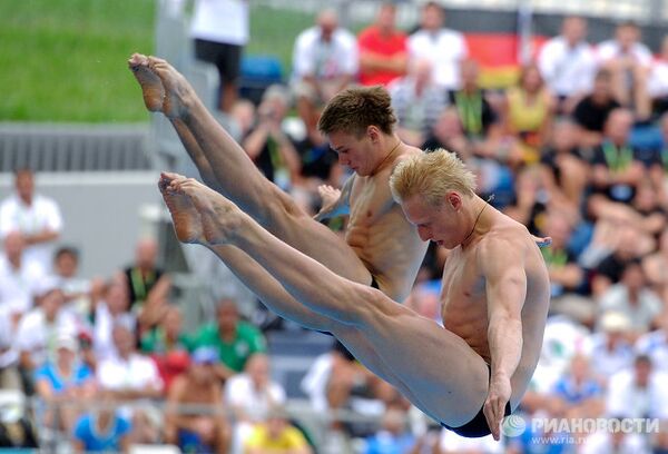 Чемпионат мира по водным видам спорта. Четвертый день.Мужчины. Синхронные прыжки с 3-метрового трамплина
