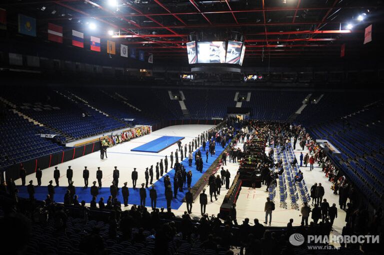 Прощание с хоккеистами ярославского Локомотива