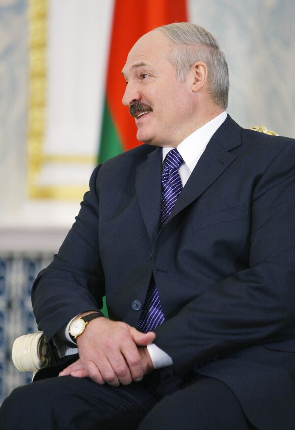 Лукашенко наградил орденами белорусских олимпийцев - РИА Новости Спорт, 29.02.2016