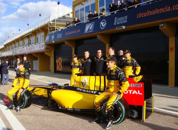 Renault F1 Team провела официальную презентацию команды и нового болида
