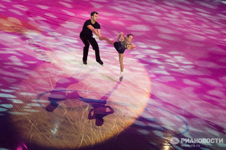 Канадские фигуристы Меган Дюамель и Эрик Рэдфорд Канадские фигуристы Меган Дюамель и Эрик Рэдфорд