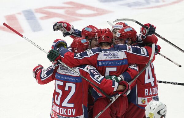 Сборная России по хоккею стартует на московском этапе Евротура