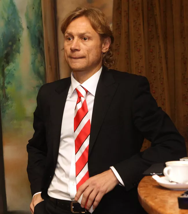 Валерий Карпин