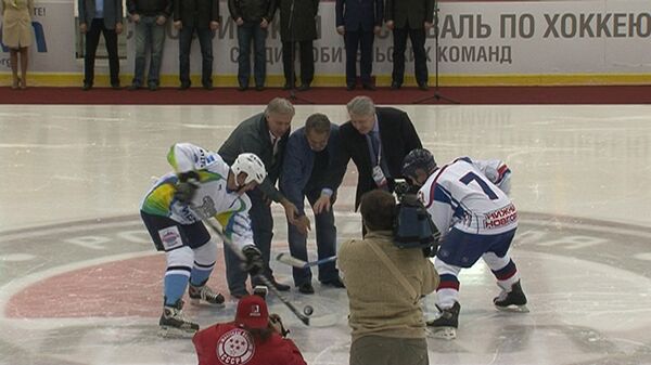 Фетисов и Третьяк открыли первый хоккейный турнир для тех, кому за 40