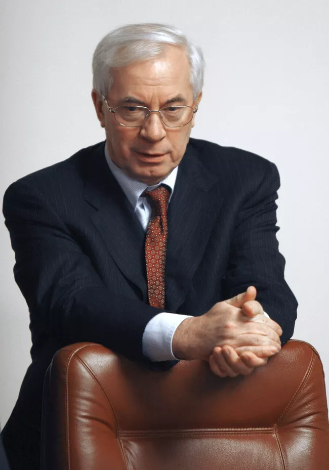 Николай Азаров