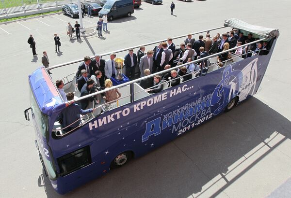 Автобус ХК Динамо