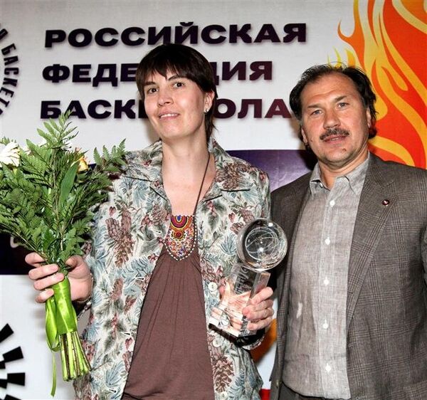 Елена Баранова и Александр Красненков (слева направо)