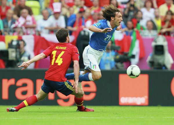 Игровой момент матча Испания - Италия