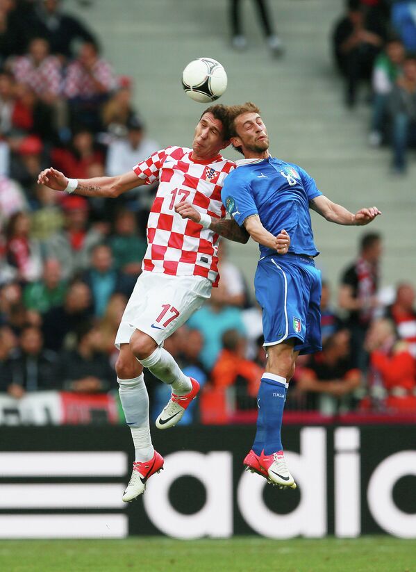Игровой момент матча сборных Италии и Хорватии