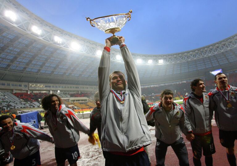 Футболист Василий Березуцкий Футболист Василий Березуцкий