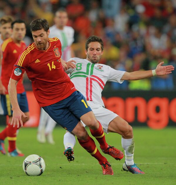 Игровой момент матча сборных Португалии и Испании