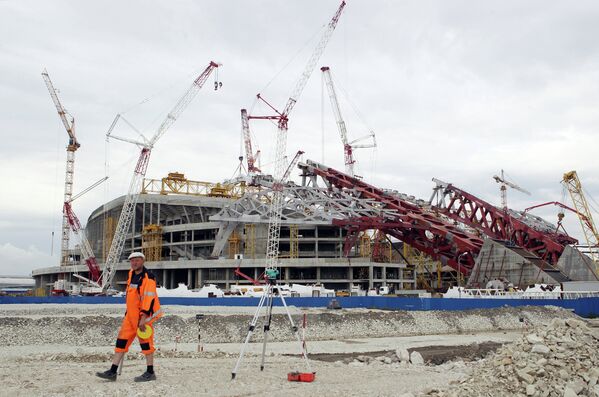 Строительство Олимпийского стадиона Фишт в Имеретинской долине в Сочи