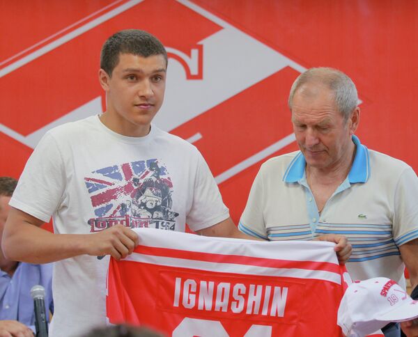 Денис Игнашин и Вячеслав Старшинов (слева направо)
