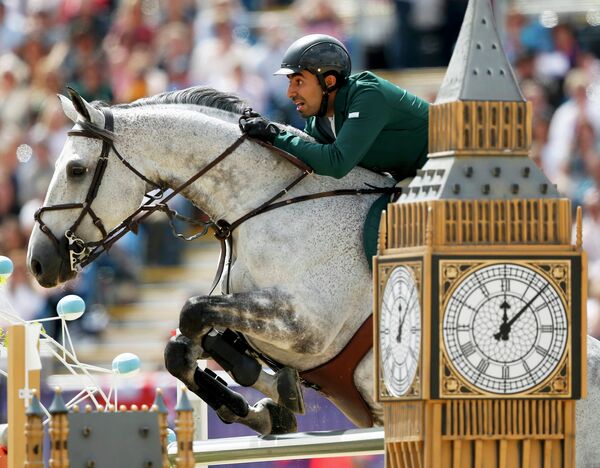 Cаудовский принц Абдулла аль-Сауд выступает на соревнованиях по конному спорту на Олимпийских играх в Лондоне