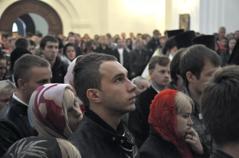 Панихида в Ярославле по погибшим игрокам ХК Локомотив Панихида в Ярославле по погибшим игрокам ХК Локомотив