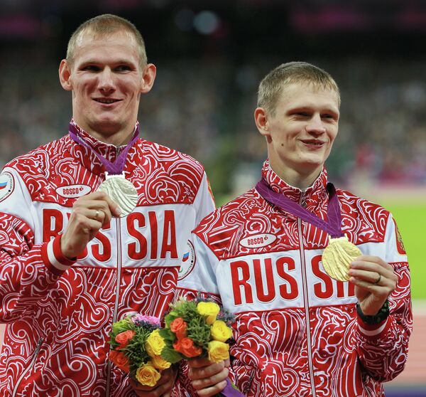 Артем Арефьев и Евгений Швецов (слева направо)