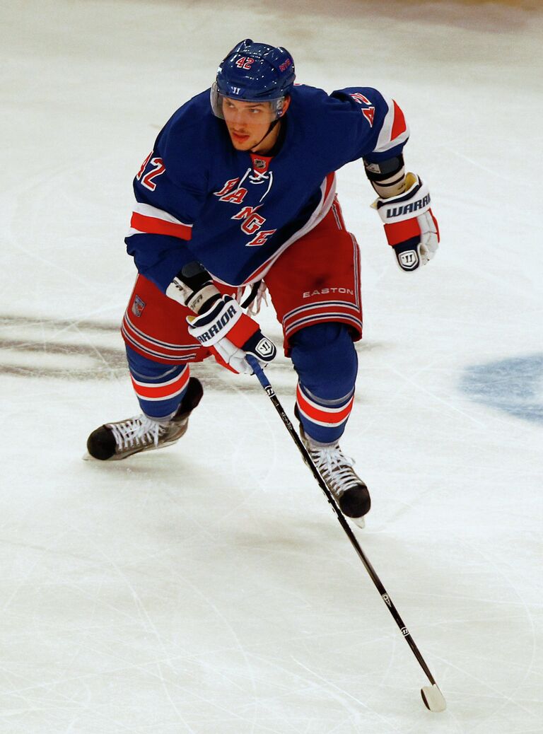 Игрок ХК Рэйнджерс Артем Анисимов 