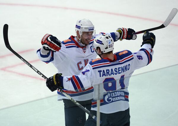 Илья Ковальчук и Владимир Тарасенко (слева направо)