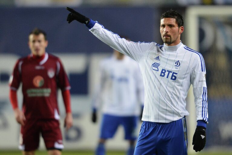 Кевин Кураньи (справа)