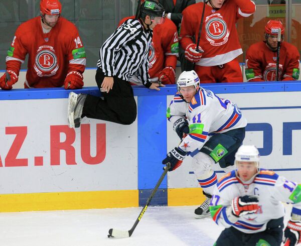 Игровой момент матча Витязь - СКА