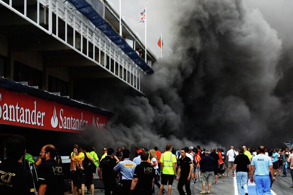 Пожар после окончания Гран-при Испании в боксах Уильямс
