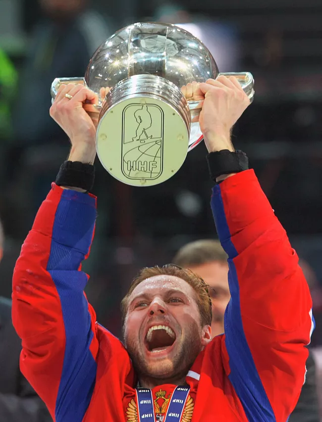 IIHF