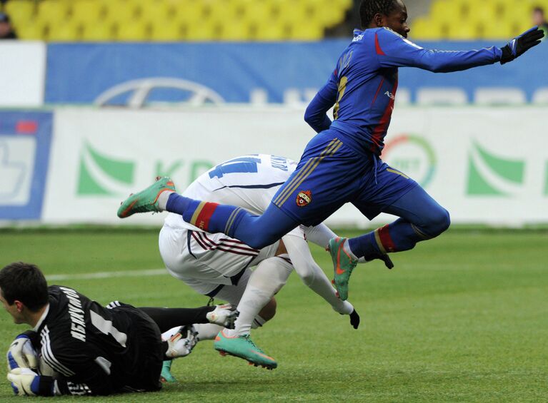 Игровой момент матча ЦСКА - Мордовия Игровой момент матча ЦСКА - Мордовия