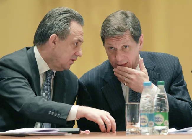 Виталий Мутко (слева) и Александр Жуков