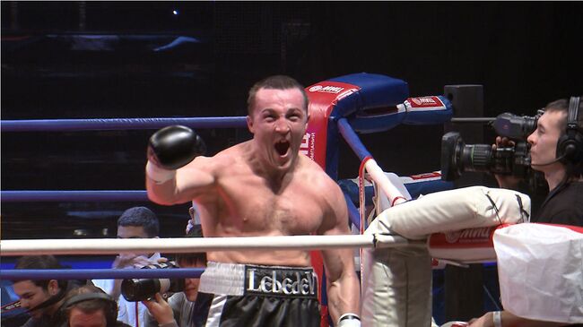 Лебедев апперкотом отправил Сильгадо в нокаут в бою за чемпионский титул