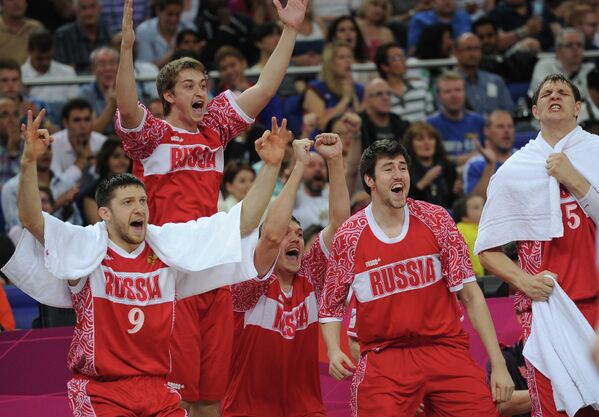Баскетболисты сборной России, завоевавшие бронзу ОИ-2012