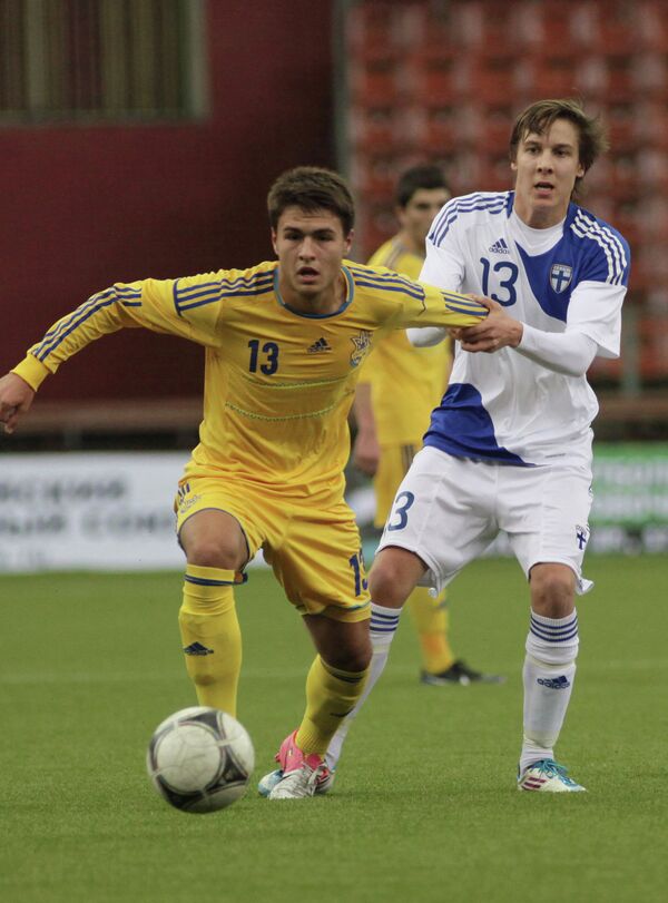 Игровой момент матча Украина - Финляндия