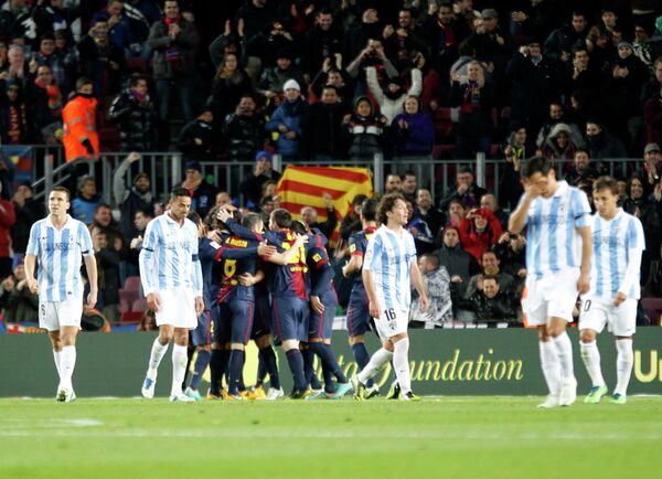 Игровой момент матча Барселона - Малага