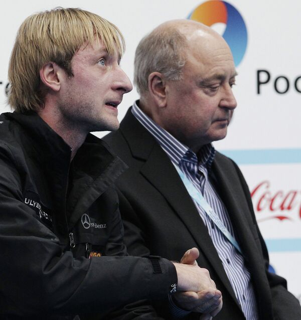 Евгений Плющенко (слева) и Алексей Мишин