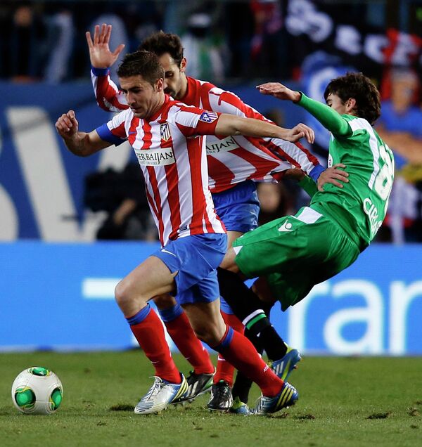 Хуанфран/Juanfran fight for the ball