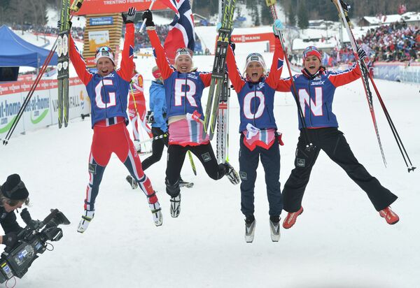 Норвежские лыжницы Марит Бьорген, Кристин Стермер Стейра, Тереза Йохауг, Хайди Венг (слева направо)