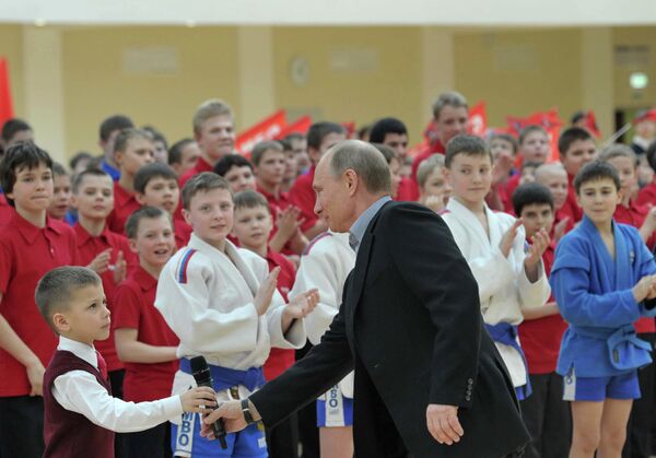 В.Путин посетил центр образования Самбо-70