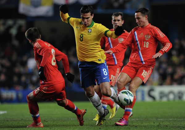 Игровой момент матча Бразилия - Россия