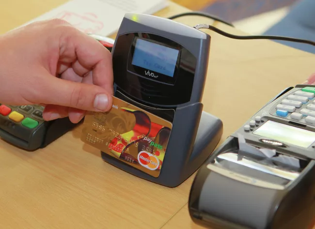 Испытания терминала оплаты услуг по технологии PayPass