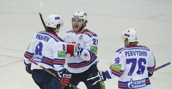 Артемий Панарин, Михаил Варнаков и Андрей Первышин (слева направо)