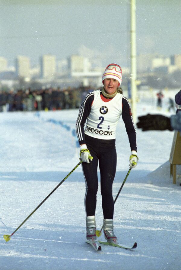Елена Вяльбе на этапе Кубка мира по лыжному спорту