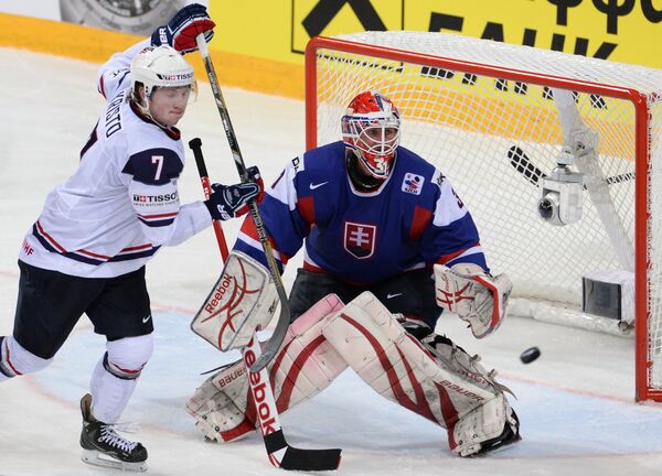 Игровой момент матча Словакия - США