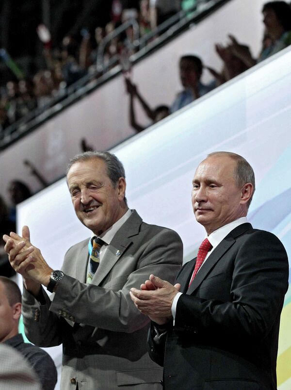 Владимир Путин и Клод-Луи Галльен (справа налево)