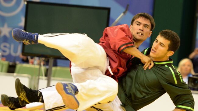 Максим Мамулат (спраа)