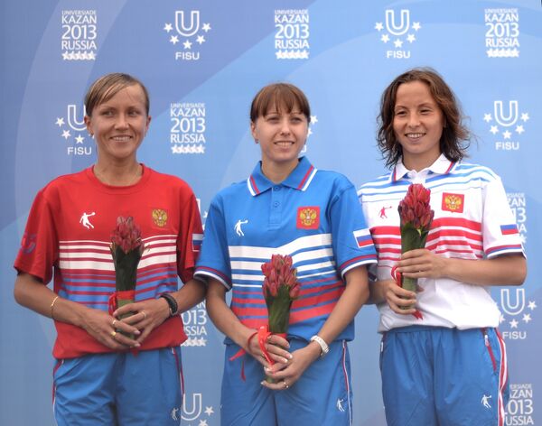 Ирина Юманова (2 место), Анися Кирдяпкина (1 место) и Лина Бикулова (3 место)