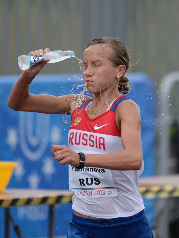 Ирина Юманова (Россия) в финальных соревнованиях по спортивной ходьбе