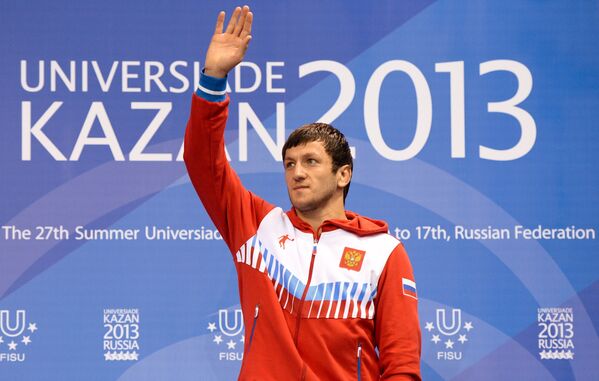 Денис Царгуш (Россия), завоевавший золотую медаль мужского турнира по вольной борьбе