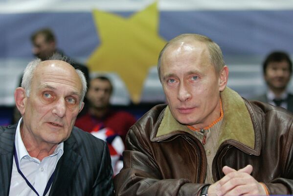 Владимир Путин и Анатолий Рахлин (справа налево)