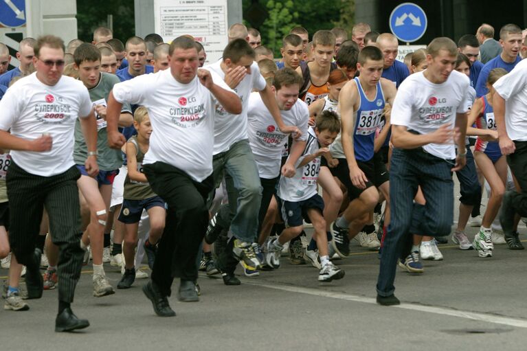 Старт пробега в День физкультурника