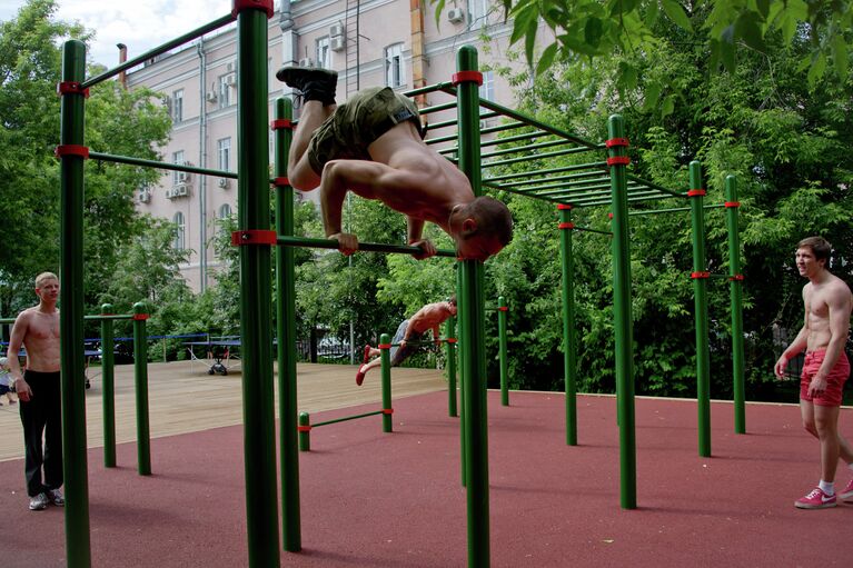 Сад имени Баумана в Центральном округе Москвы