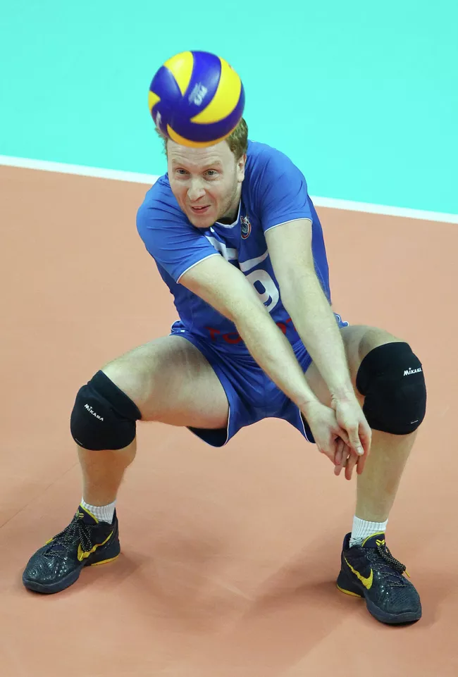 Валерий Комаров
